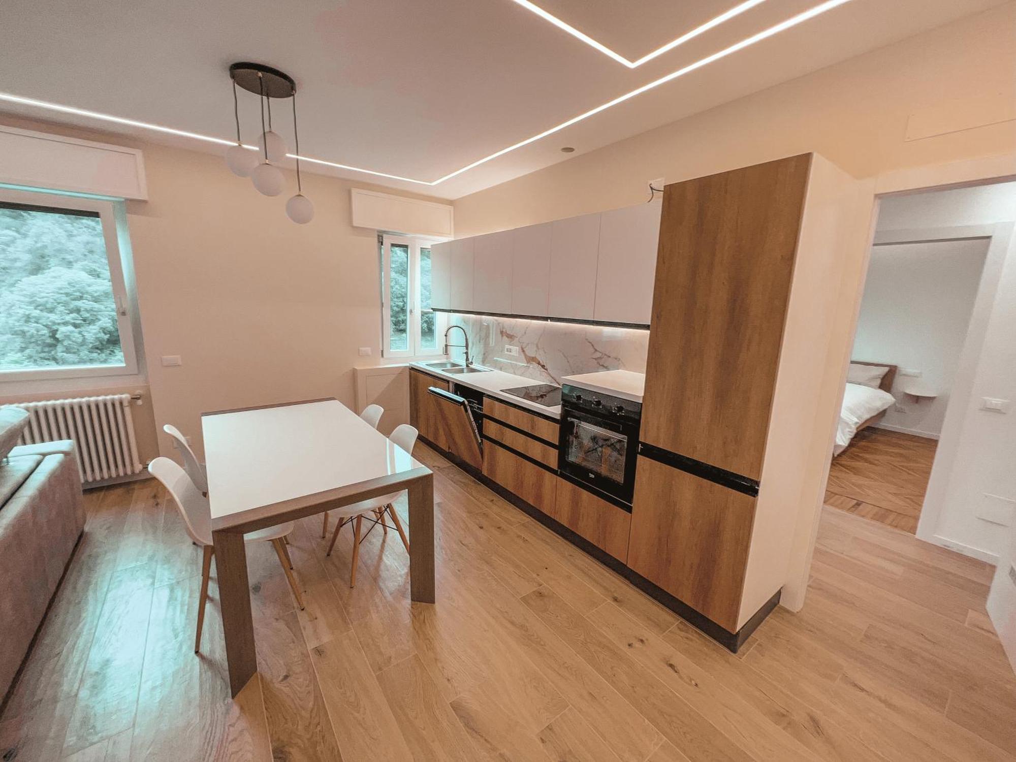 Ferienwohnung Attici Alba E Tramonto Ospedale E Vista Brescia Exterior foto